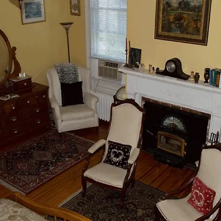 Historic Hill Inn-2