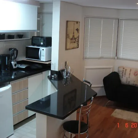 Wall Street Flat Service-3