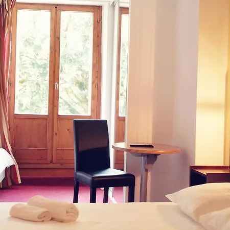 Hôtel Des Lilas-3
