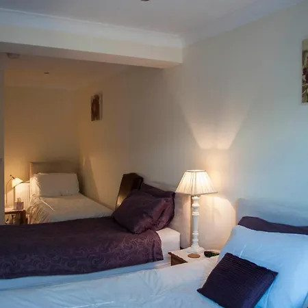 Leverton House-3