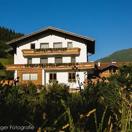 Bergkristall B&B-2