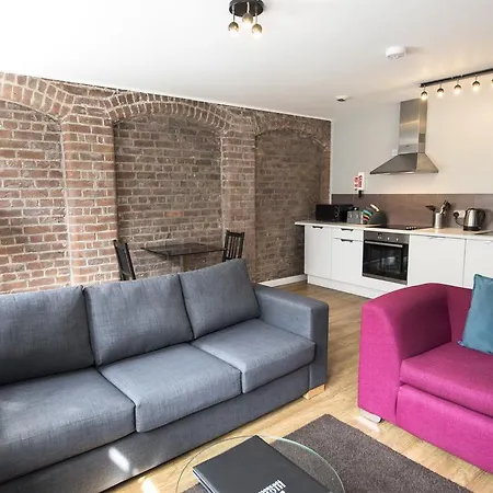 High Street Townhouse Aparthotel-2