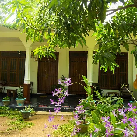 Sigiriya Flower Guest-3