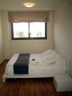 Apartamentos Urbem Suites-3