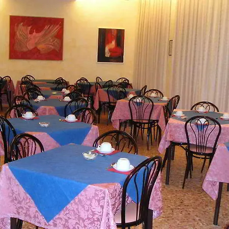 Mutacita Hotel Rimini-3