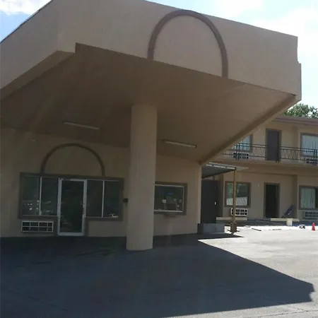 Economy Inn Hot Springs-3