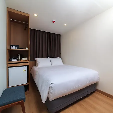 First Stay Hotel Tawny Owl-2