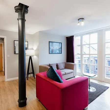 High Street Townhouse Aparthotel-3