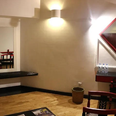 Hotel Hilltop-2
