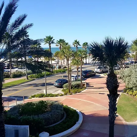 Seaside Inn & Suites-2