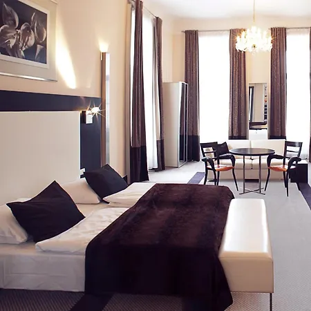 Old Town Square Residence By Emblem-3