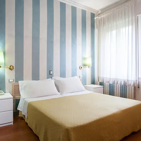 Hotel Diana-2