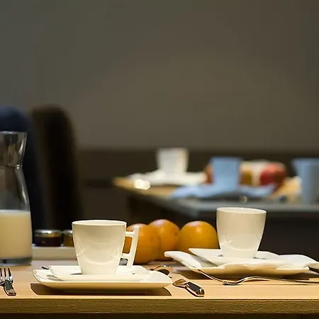 Pol Hotel-2
