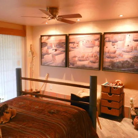 Wikiup Hummingbird Hotel-3