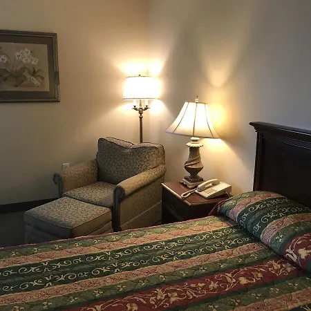 Lititz Inn And Suites-3