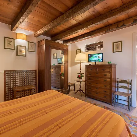 Il Glicine La Piana dei Colli-2