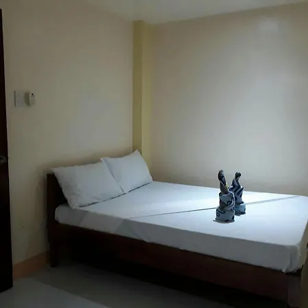 David & Vhie Homestay-David'S Guest House-3