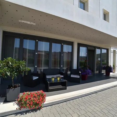 Hotel Villa Pace-2