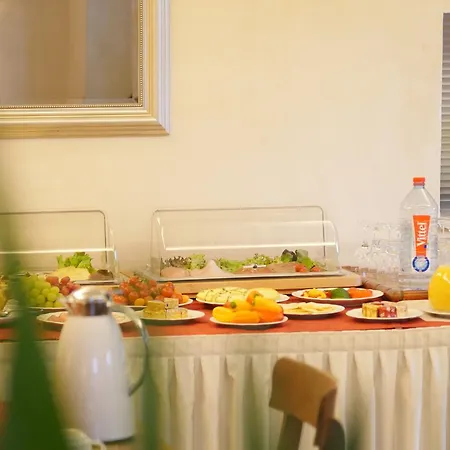 Hotel Refrather Hof-3