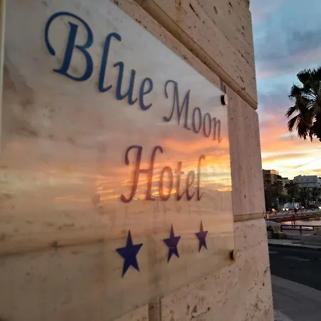 Blue Moon Hotel-3