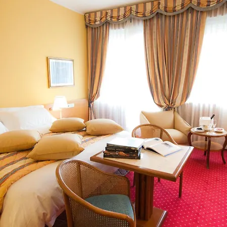 Grand Hotel Trieste & Victoria - Contemporary Thermal Luxury Spa-3