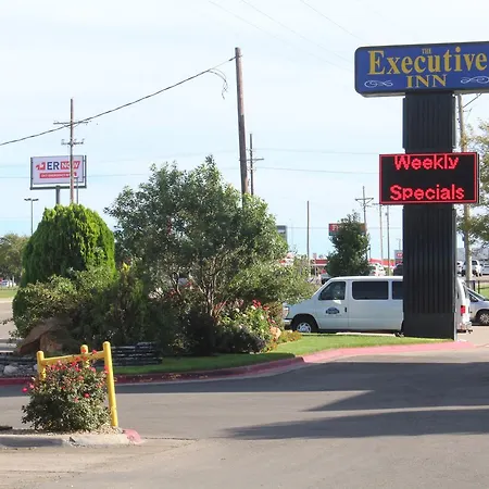 The Executive Inn & Suites-3