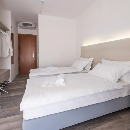 Hotel Internazionale Luino-2