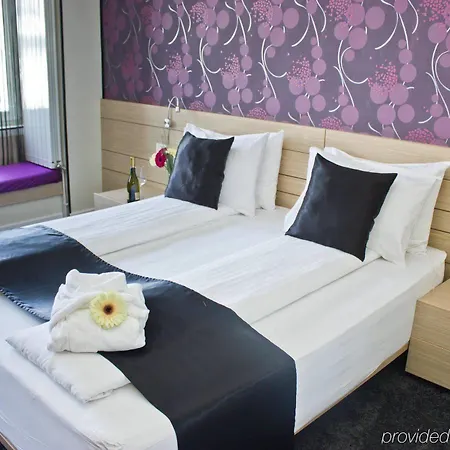 Z Executive Boutique Hotel-2