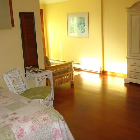 Inkwell Beach Cottage-2