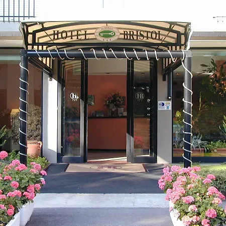 Hotel Bristol-2