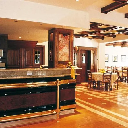 Hotel Acquevive-3