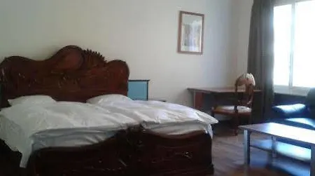 Hotel Balzac-3