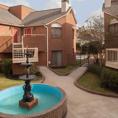 Cloverleaf Suites Baton Rouge-2