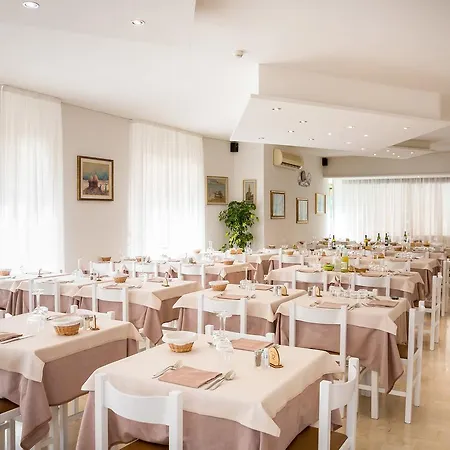 Hotel Augusta-2