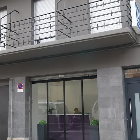 Bed&Breakfast 10 Girona-2