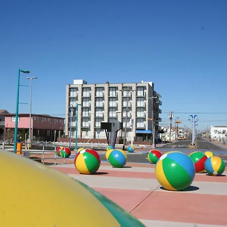 Newport Beach Resort-2