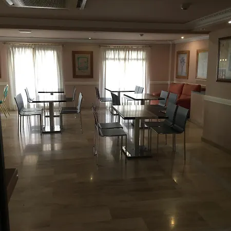 Hotel Avenida Leganés-3