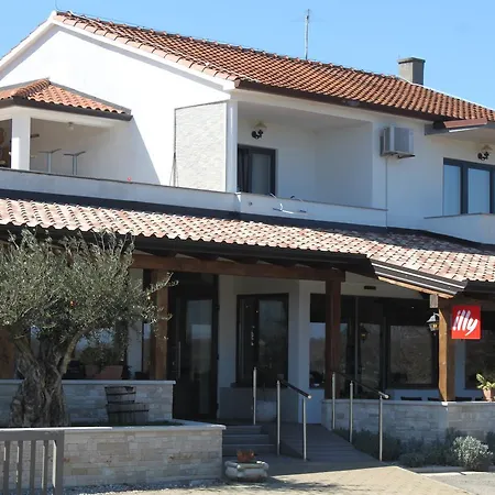 Boutique Rooms Luna-2
