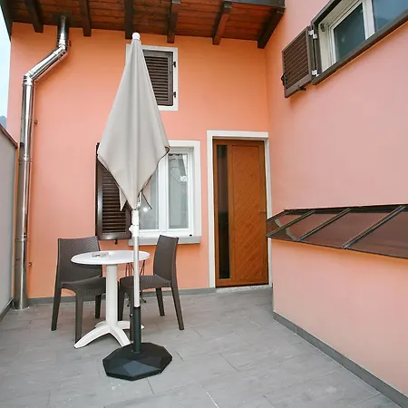B&B 21-2