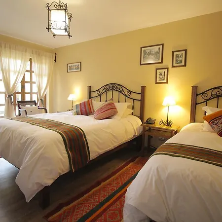 "Llipimpac Guesthouse"-2