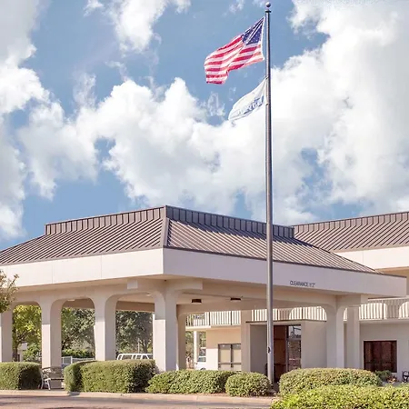 Executive Inn & Suites-3