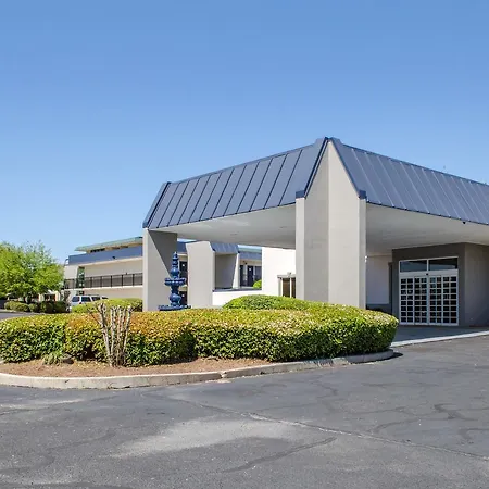 Quality Inn & Suites-3