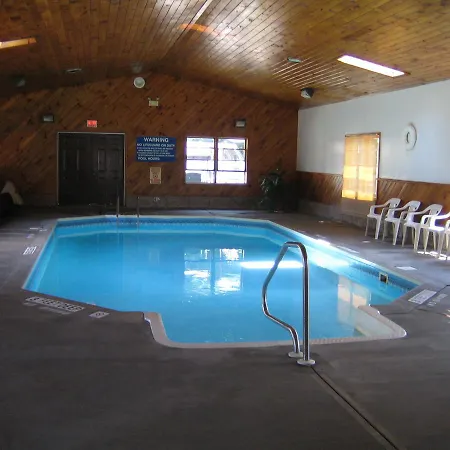 Villager Motel & Glen Manor Estate-3