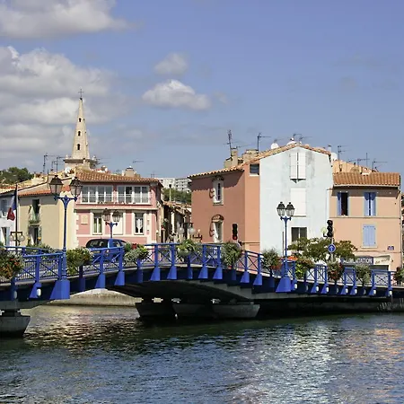 Kyriad Direct Martigues-3