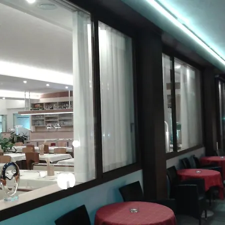 Hotel La Rondine-3