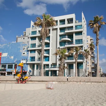Ocean Front Apartments First Line To The Beach-2