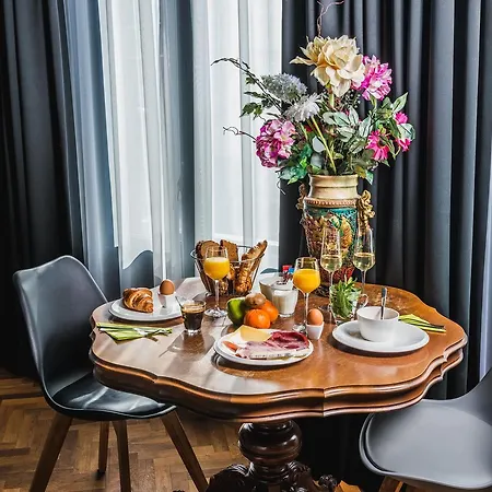 Boutique Hotel Box 5-3