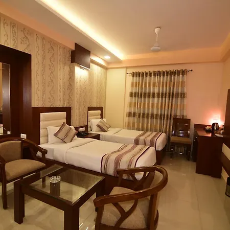 Hotel Varanasi Inn-3