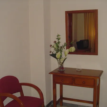 Hostal Cabrera-3