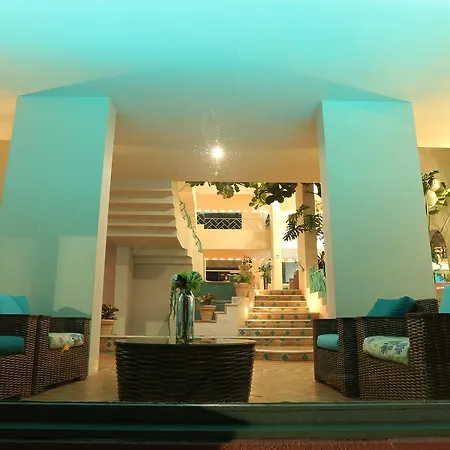 Hotel Las Rosas & Spa-2